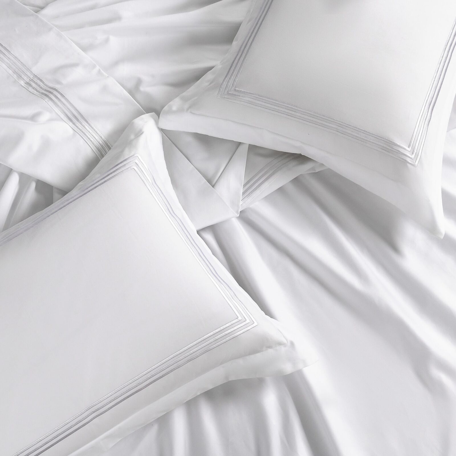 Ambassador 1000 TC Embroidered White King Size Pillow Case