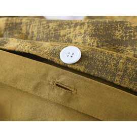 Boston Mustard Velvet [SIZE: Square Cushion]