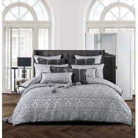 Victorie Silver [SIZE: Square Cushion]