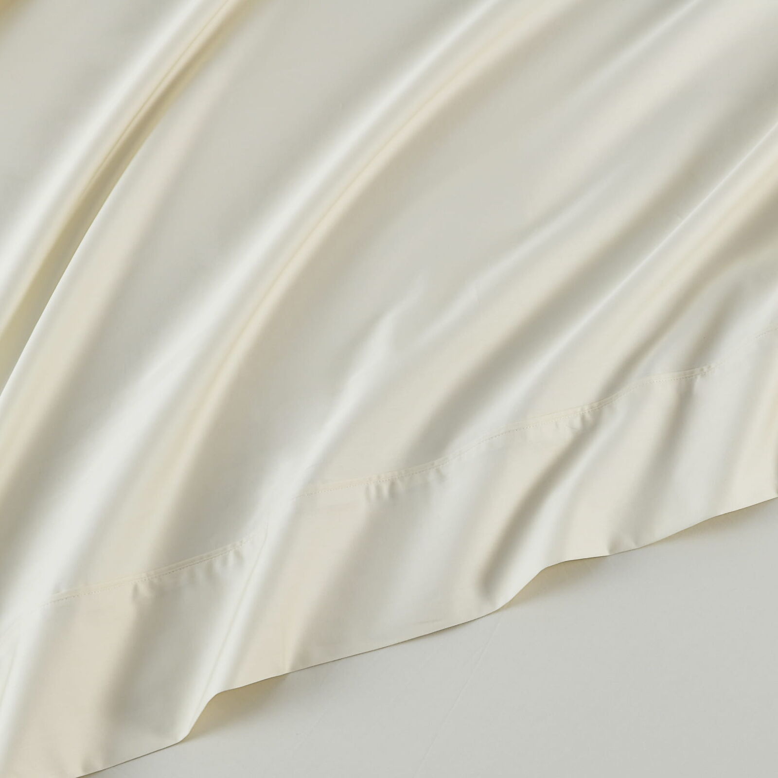 Soho 1000 Thread Count Cream Flat Sheet