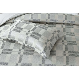 Huxley [SIZE: Square Cushion]
