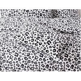 Baume Velvet [SIZE: Square Cushion]