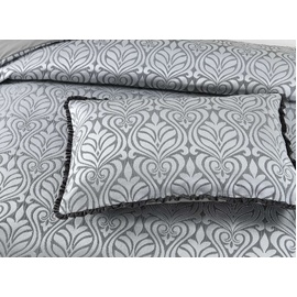 Victorie Silver [SIZE: Square Cushion]