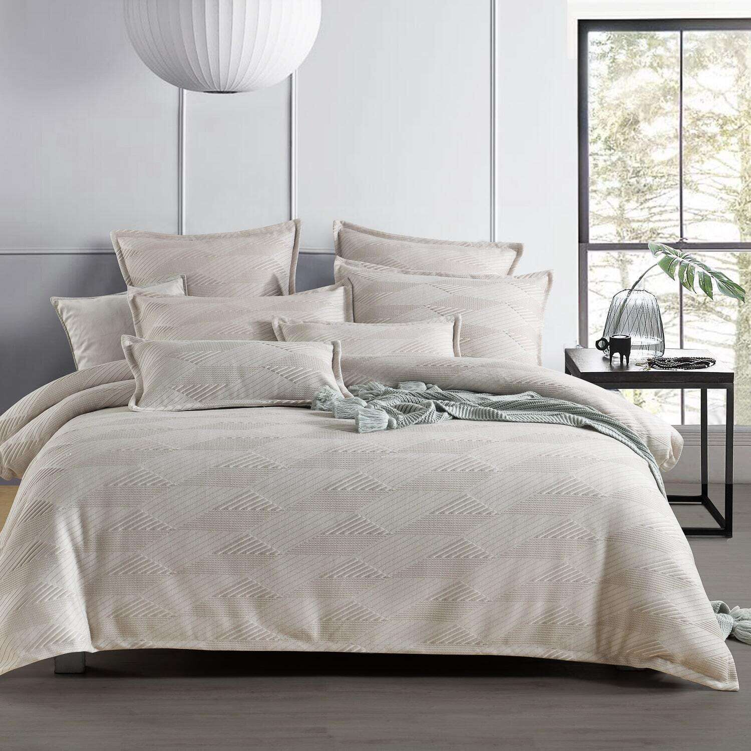 Quilted Quilt Cover Bring Warmth & Comfort to Your Bedroom