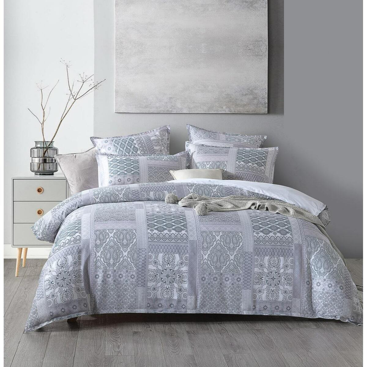 Delphini Quilt Cover Set [SIZE: King Bed]