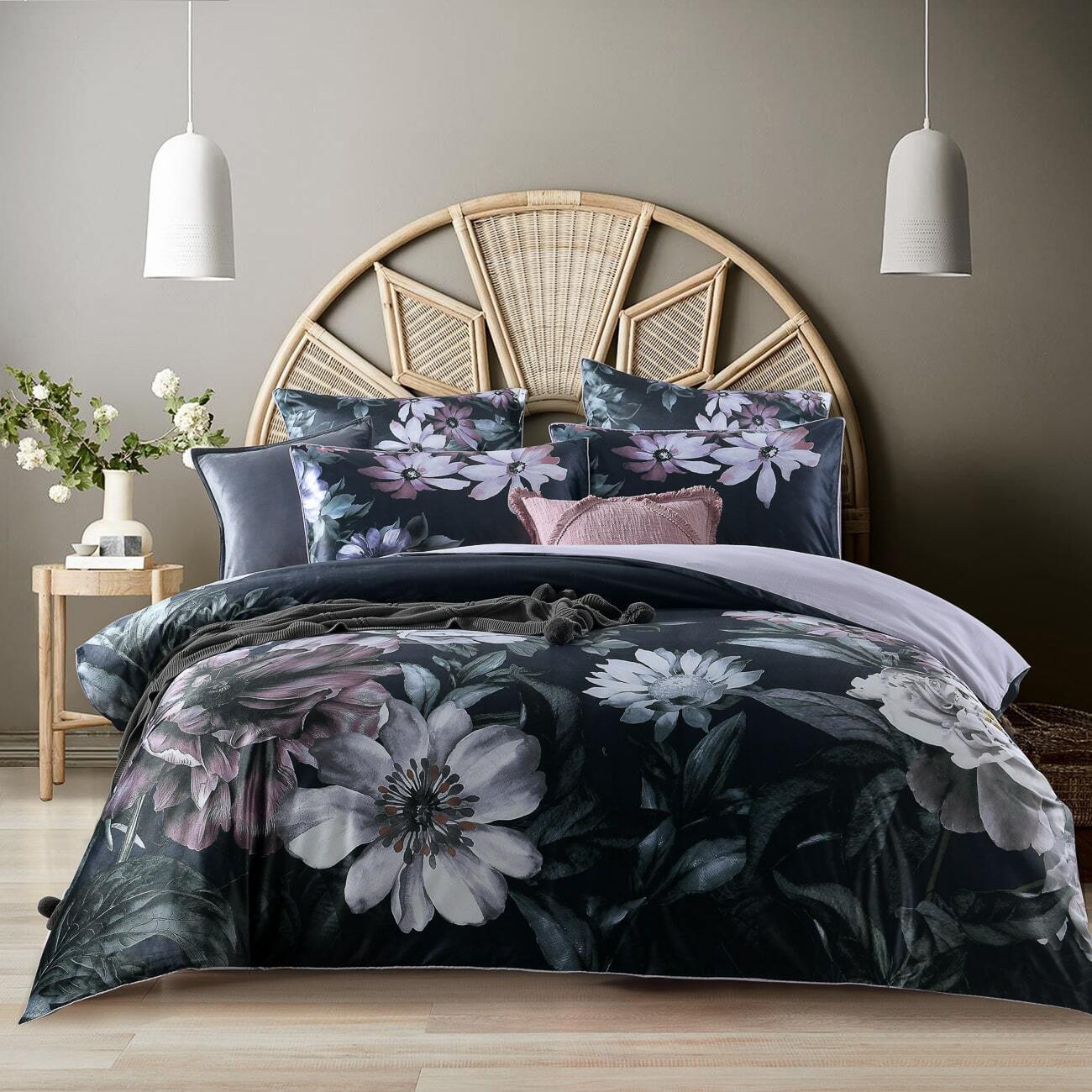 Blanche Quilt Cover Set [SIZE: Double Bed]