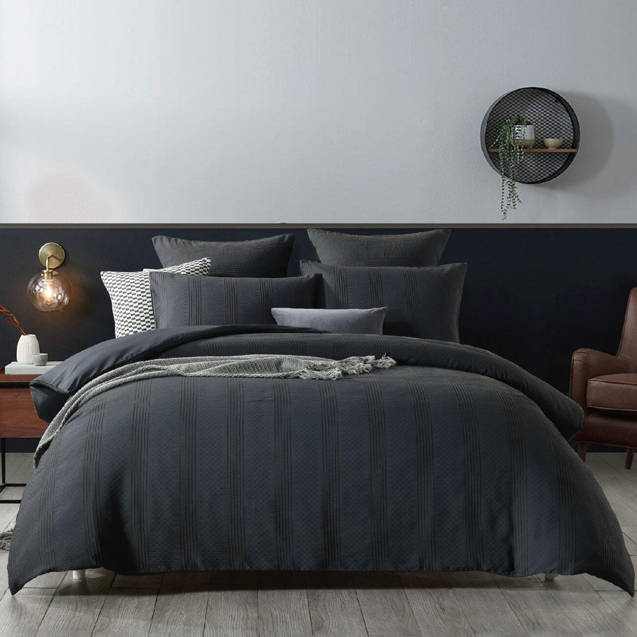 Ashton Charcoal Quilt Cover Set [SIZE: Queen Bed]
