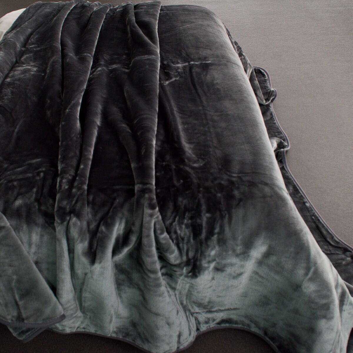 Mink Blanket Charcoal