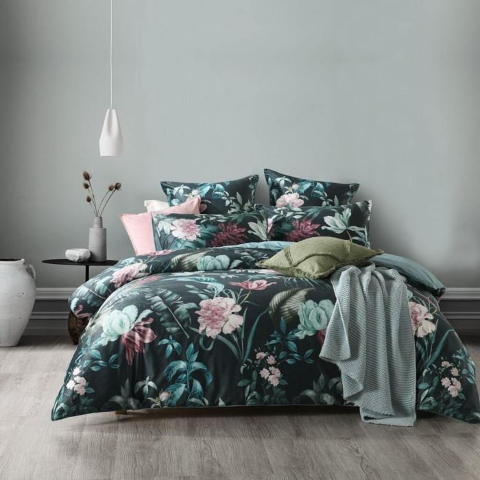 Dark floral quilt cover set - Manchester Collection