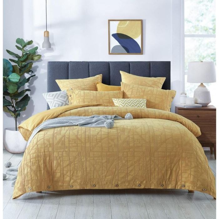 Best Quilt Covers For A Minimalist Bedroom Manchester Collection