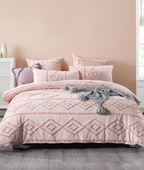 Pink Bedding & Homewares