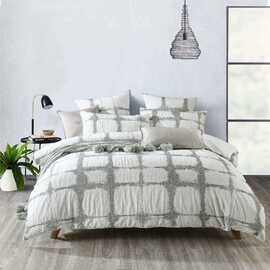 Onyx Quilt Cover Set