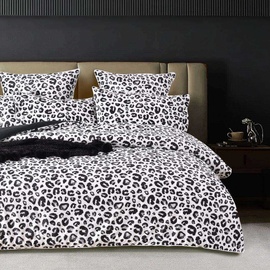 Baume Velvet [SIZE: Square Cushion]