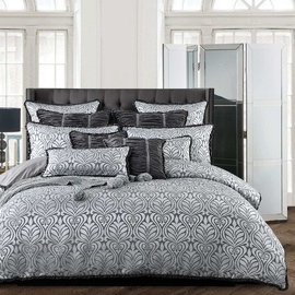 Victorie Silver [SIZE: Square Cushion]