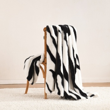 Highland Faux Fur Throw