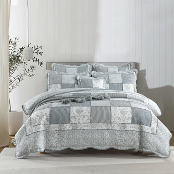 Ellison [SIZE: Square Cushion]