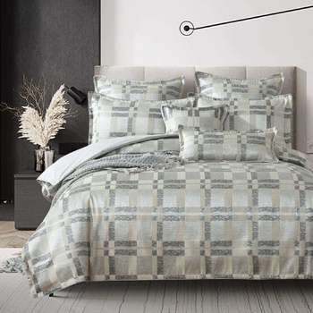 Huxley [SIZE: Square Cushion]
