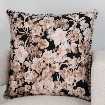 Edgar Cushion