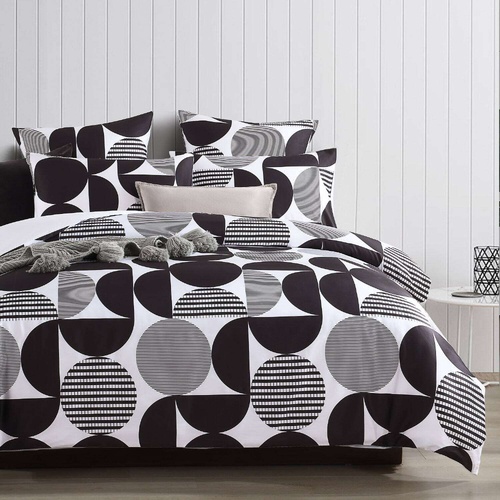 Bolt Quilt Cover Set