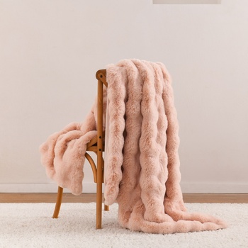 Eden Pink Faux Fur Throw