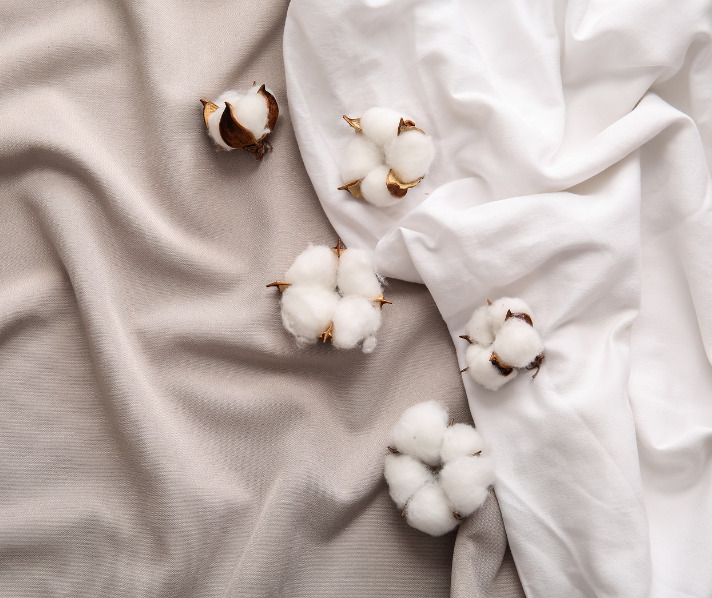 Comparing Popular Bedding Materials: Linen vs. Cotton Sheets