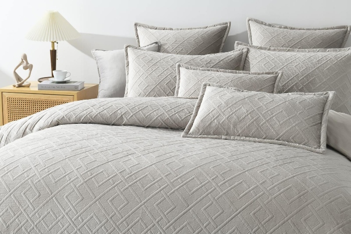 What Is a Quilted Quilt Cover | Manchester Collection